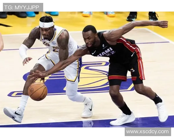 NBA总决赛湖人对热火第二场精彩回放全程分析与精彩瞬间回顾 NBA总决赛湖人对热火第二场精彩回放全程分析与精彩瞬间回顾